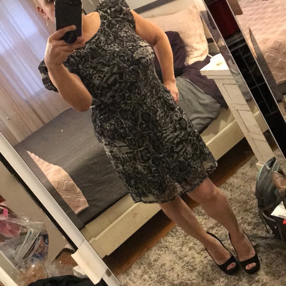 Juniors women’s dress
